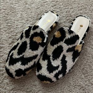 Ayca Design Silk Velvet ikat rounded toe slide leopard 37/6